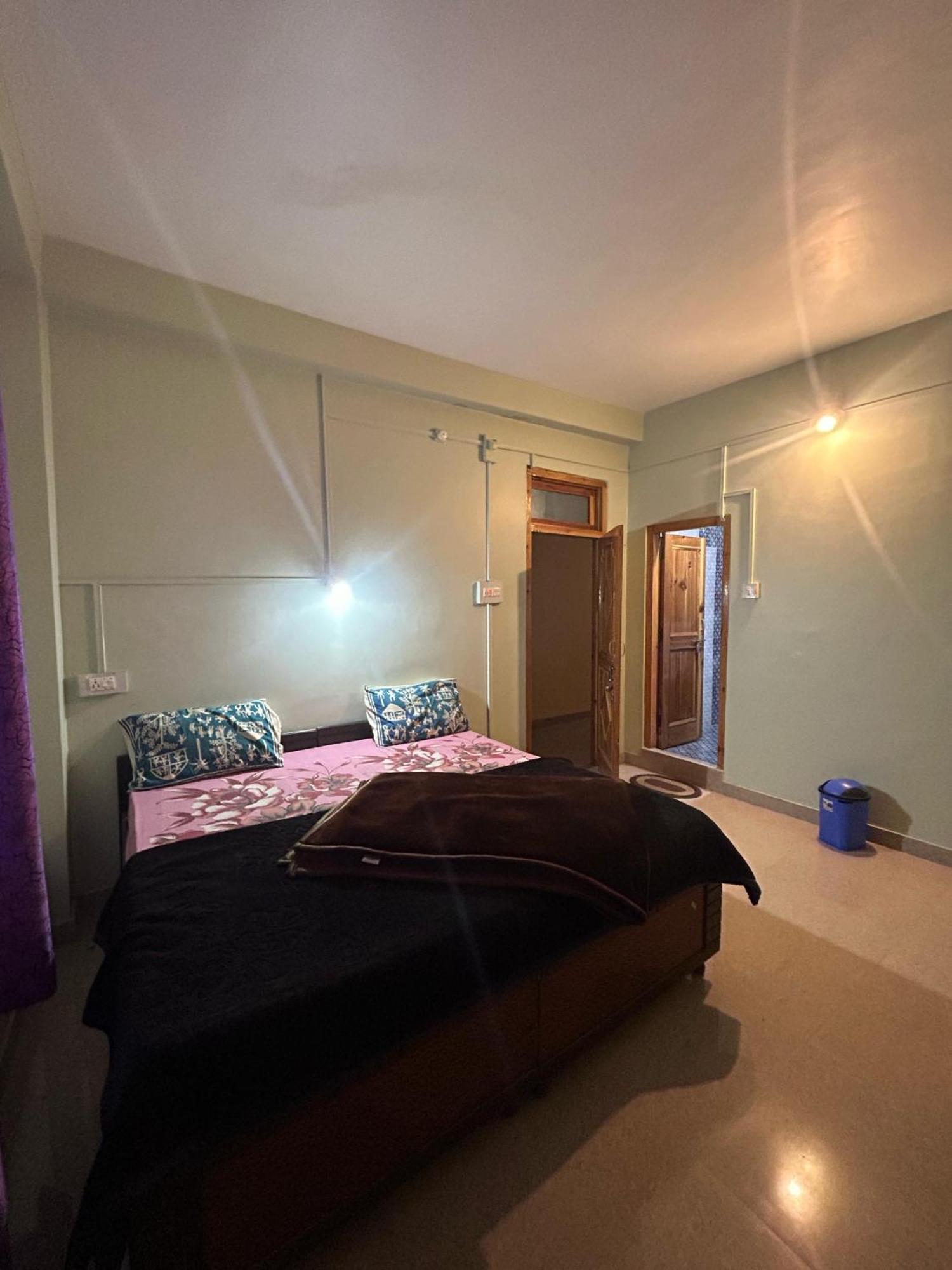 New Brahma Cafe Guest House Kalgha Экстерьер фото