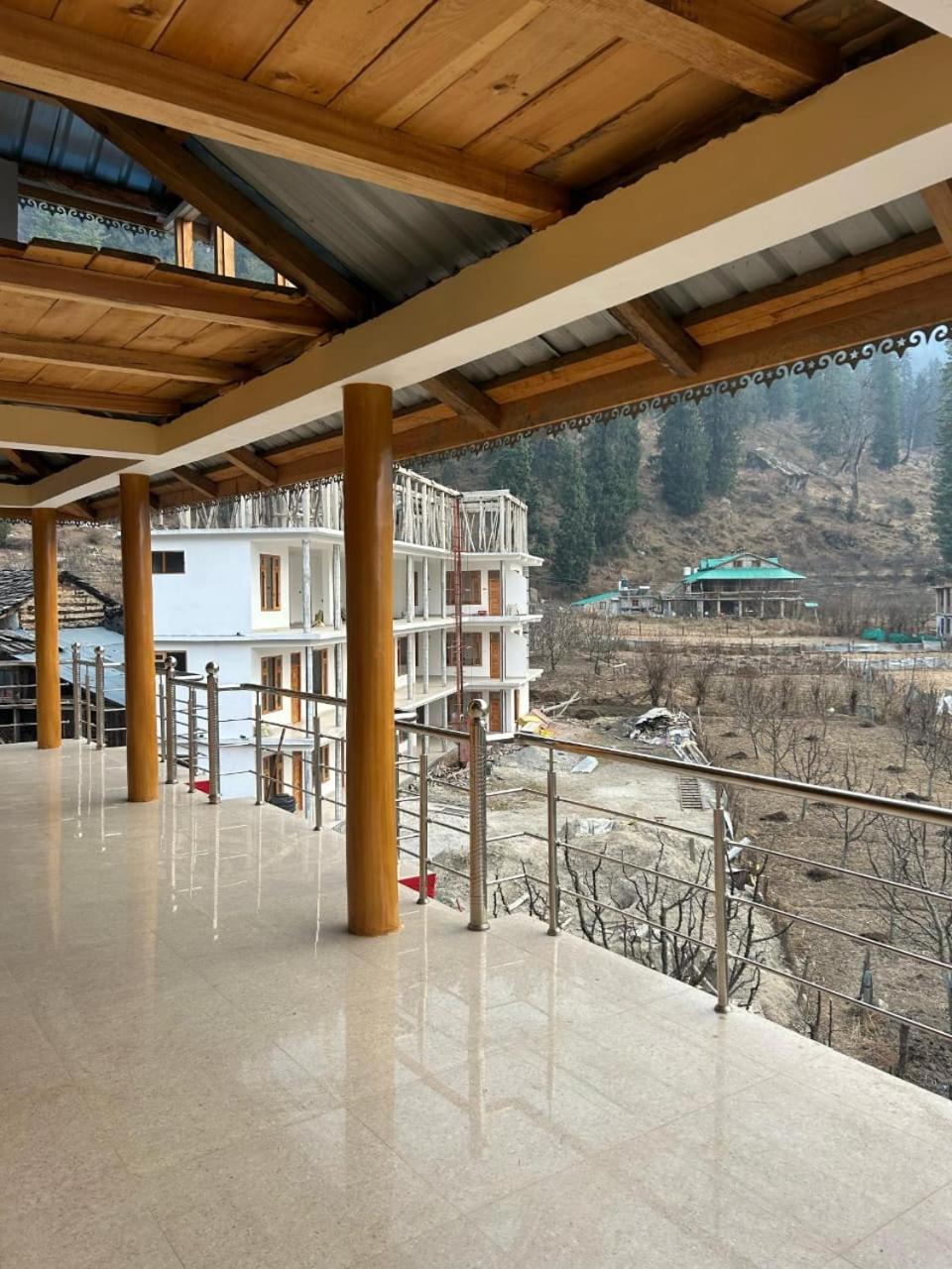 New Brahma Cafe Guest House Kalgha Экстерьер фото